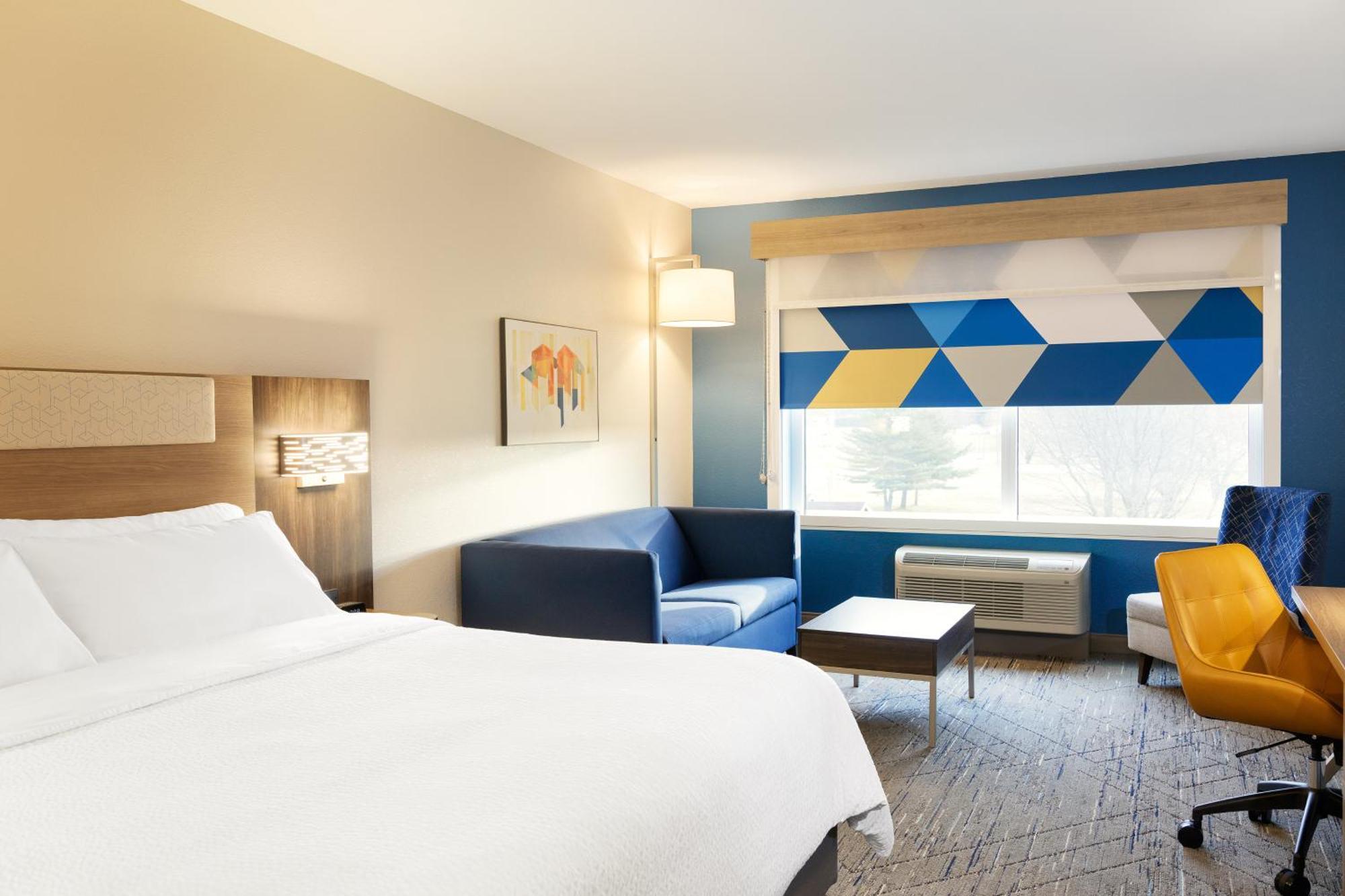 Holiday Inn Express Hocking Hills-Logan By Ihg Exterior photo
