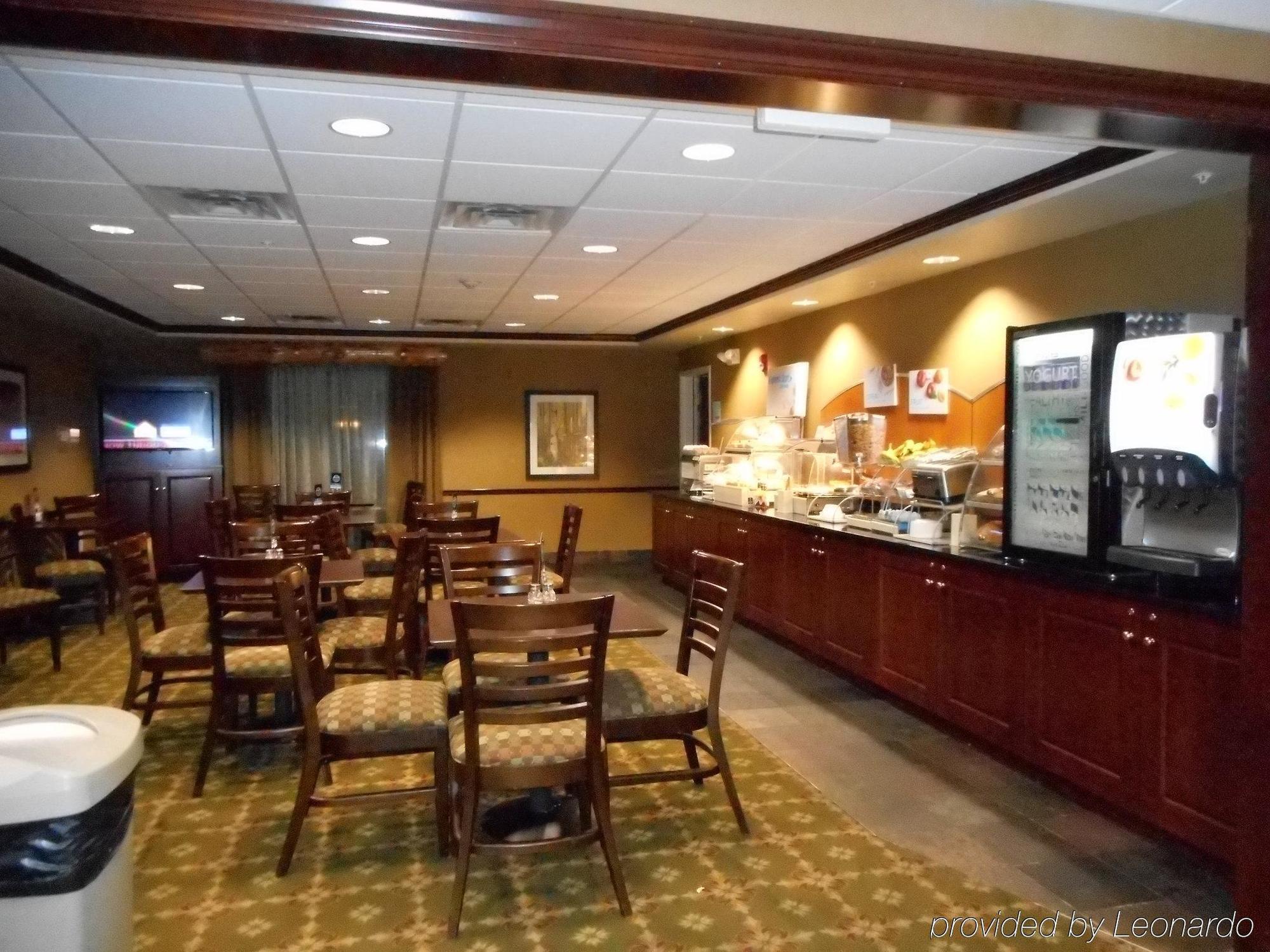 Holiday Inn Express Hocking Hills-Logan By Ihg Exterior photo